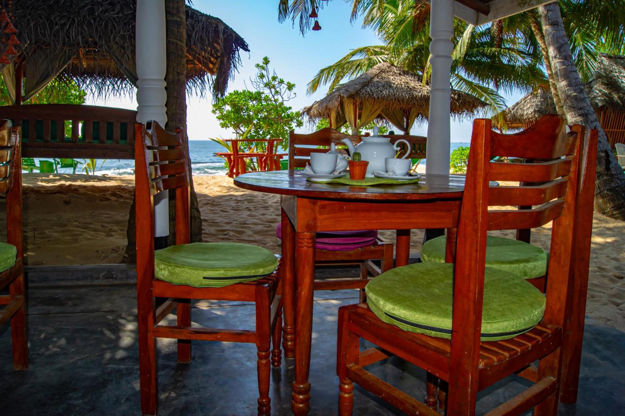 Ibisbird Beach Bungalows, Sport, Spa And Restaurant Tangalle Eksteriør bilde